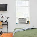 Home Miami Downtown With Balcony - 5 Minutes From Wynwood & Port - Art District Near Beach